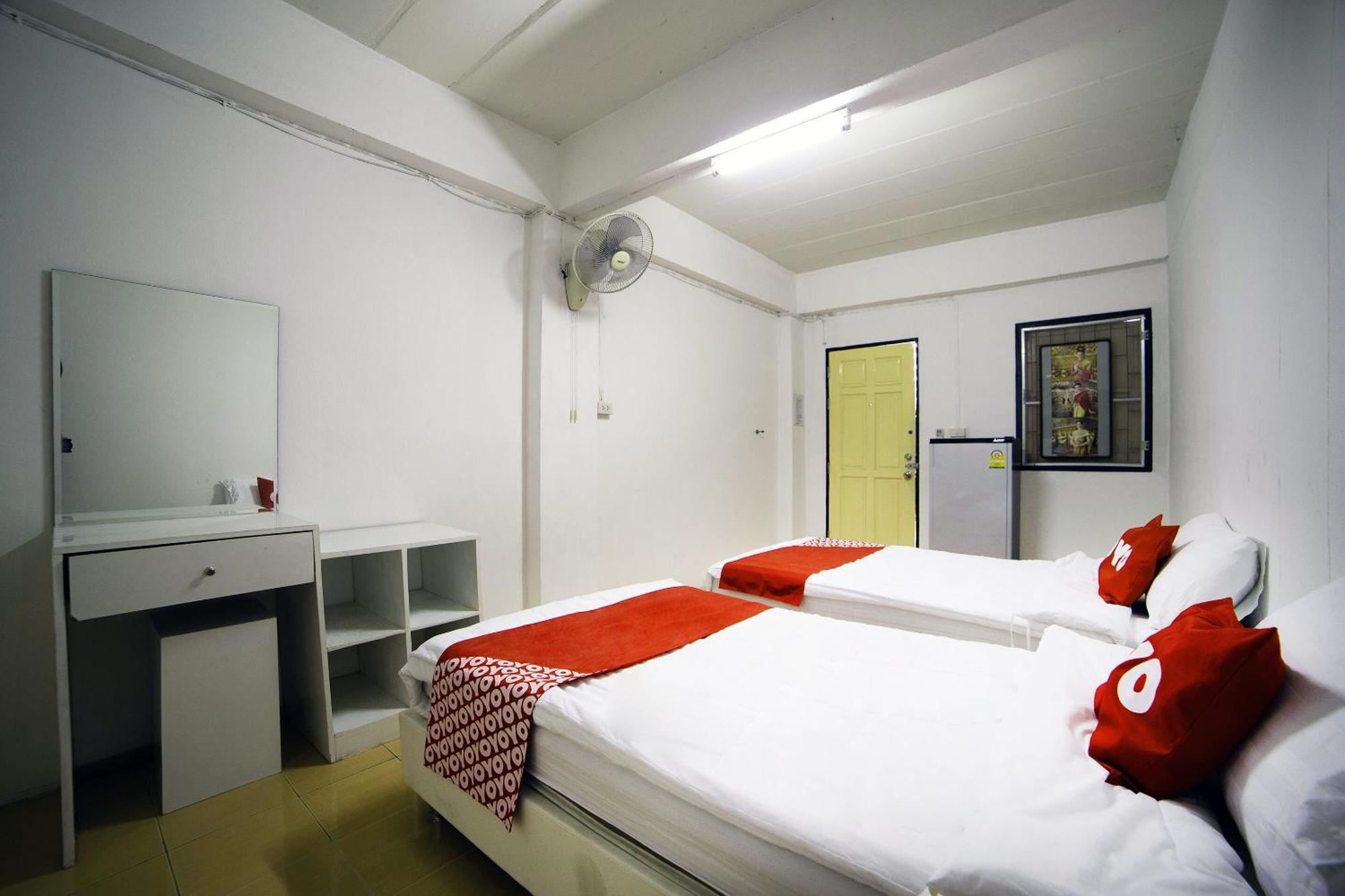 Oyo 560 Chang Hostel Suvarnabhumi Bangkok Exterior photo
